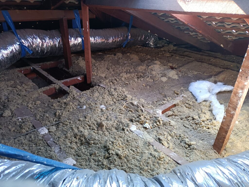Insulation removal job Perth Fix It Ceilings roof cavity